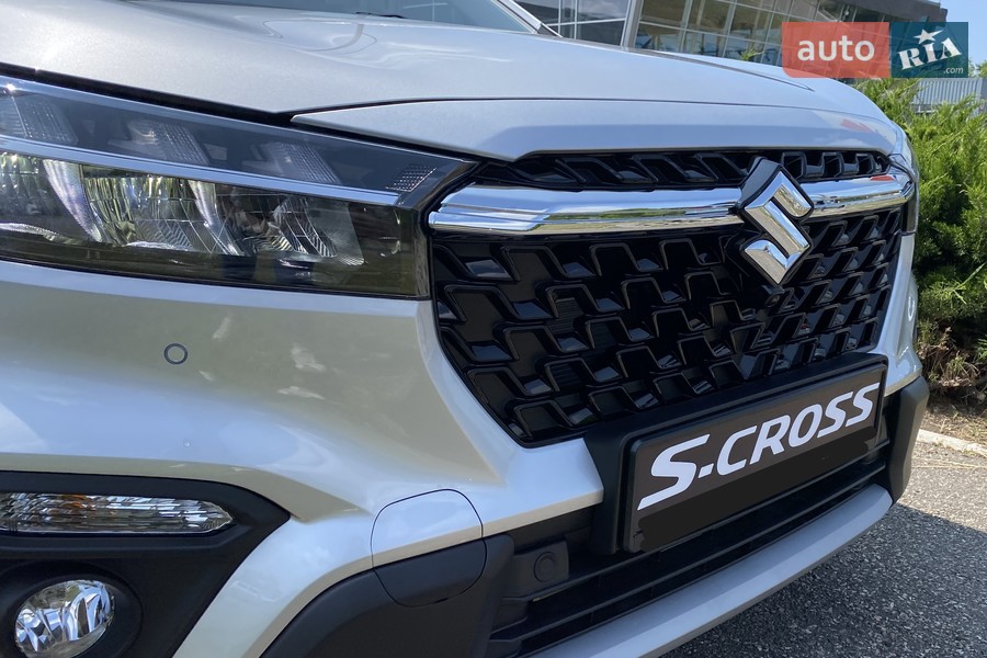 Suzuki S-Cross - фото 4
