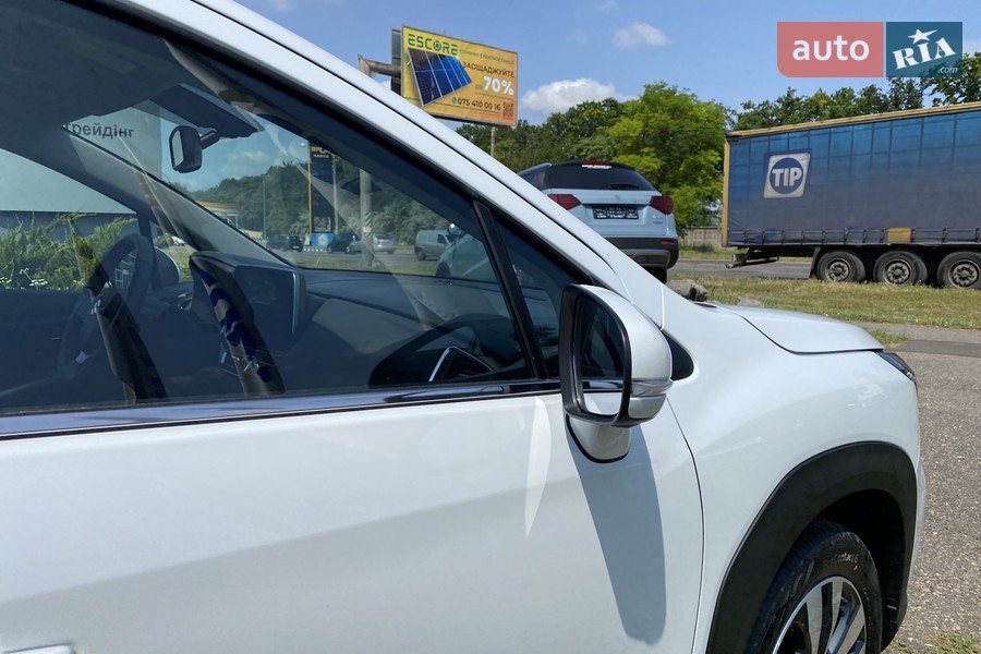 Suzuki S-Cross - фото 12