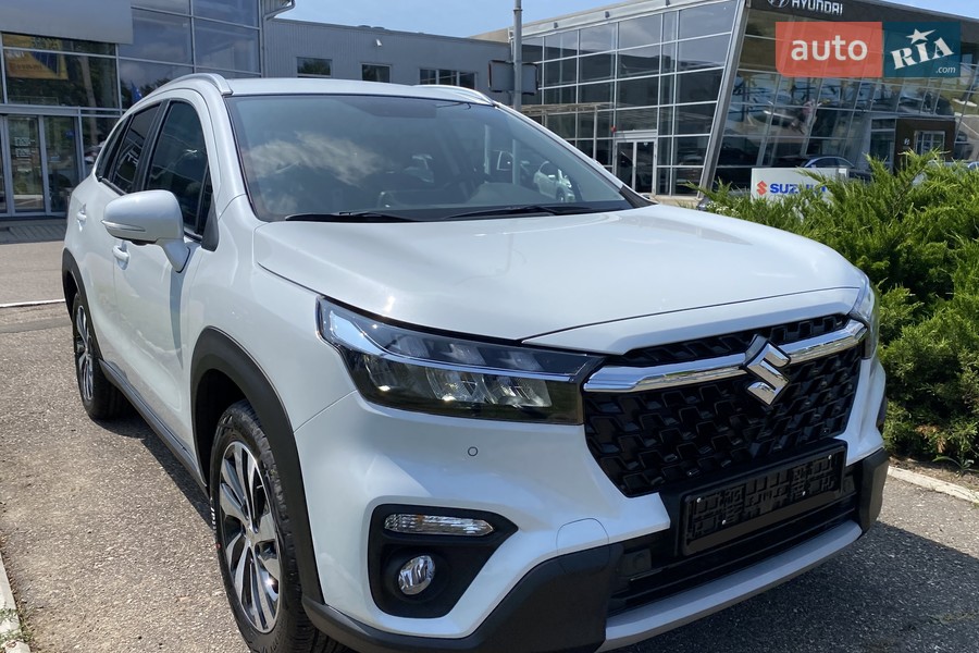 Suzuki S-Cross - фото 4
