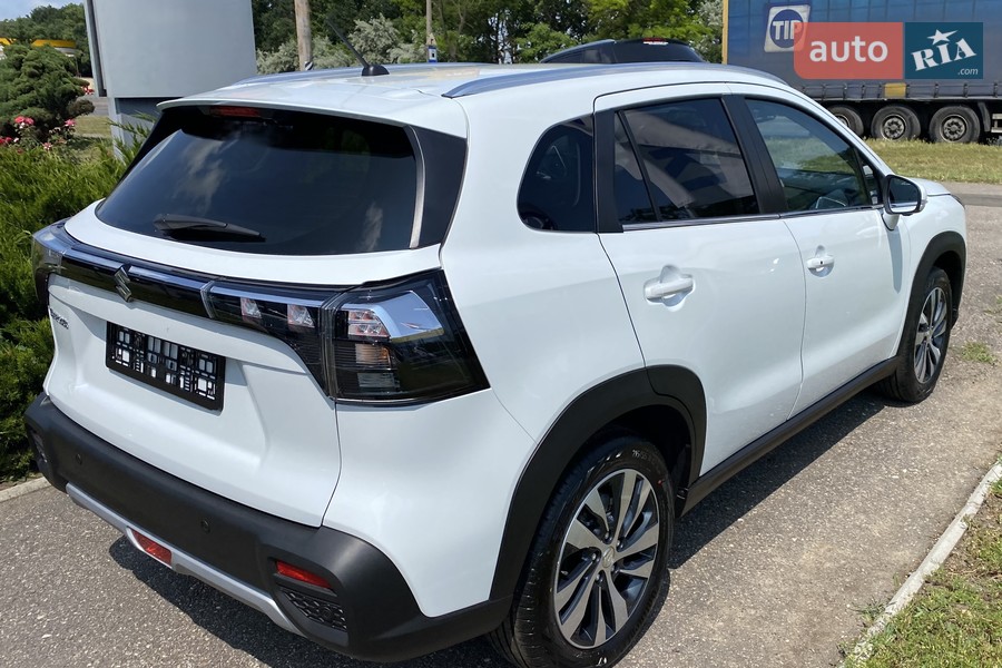 Suzuki S-Cross - фото 7