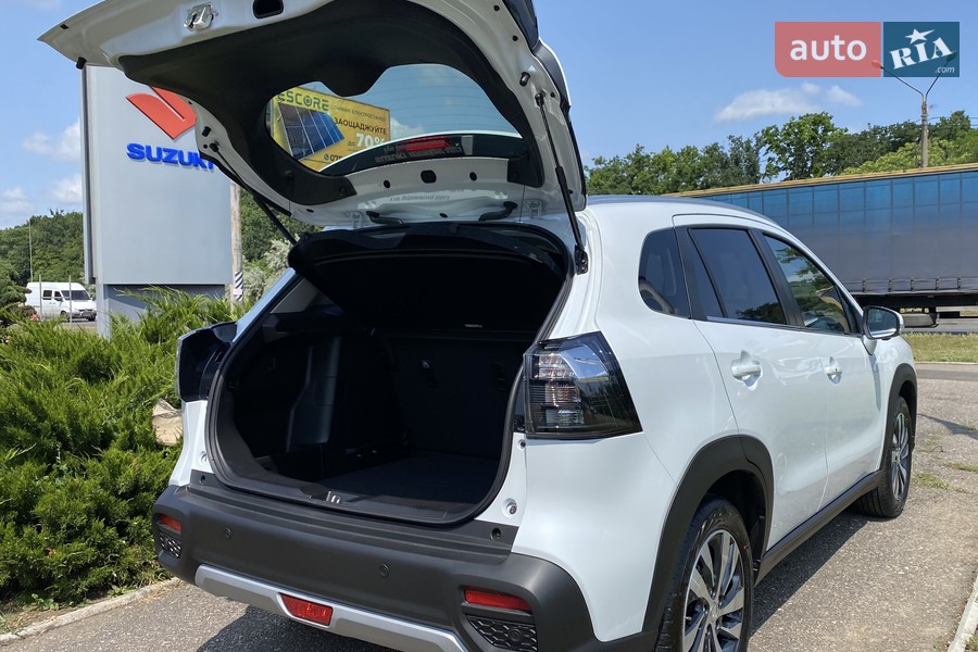 Suzuki S-Cross - фото 15