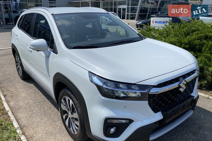 Suzuki S-Cross - фото 5