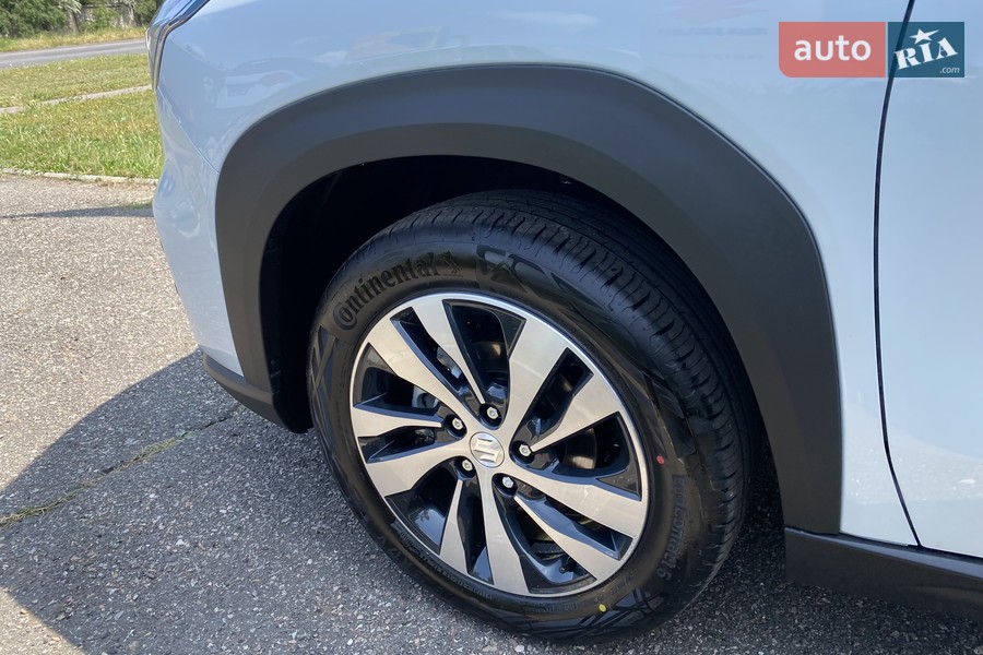 Suzuki S-Cross - фото 19