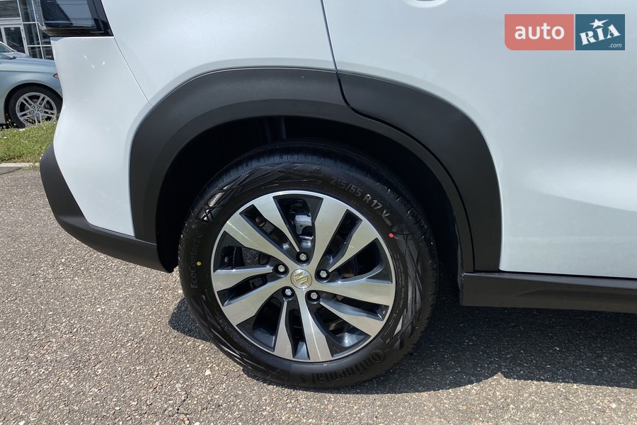 Suzuki S-Cross - фото 18