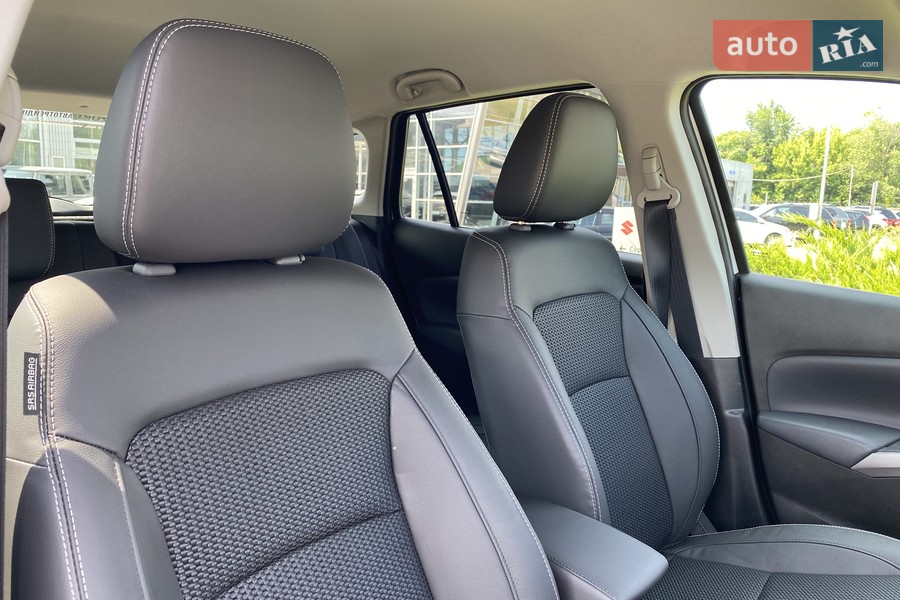 Suzuki S-Cross - фото 35