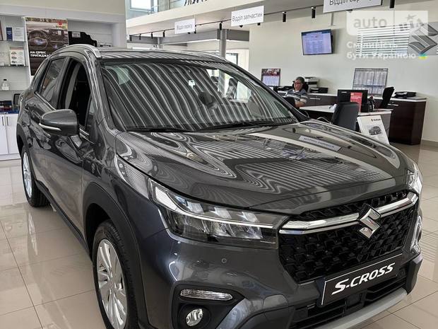Suzuki S-Cross 2024