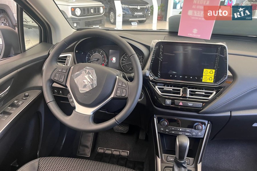 Suzuki S-Cross - фото 12