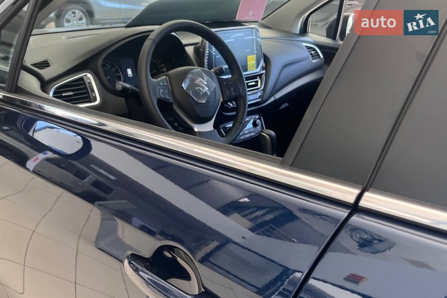 Suzuki S-Cross - фото 10