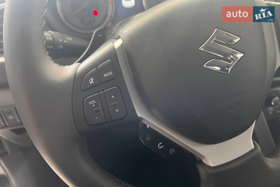 Suzuki S-Cross - фото 29