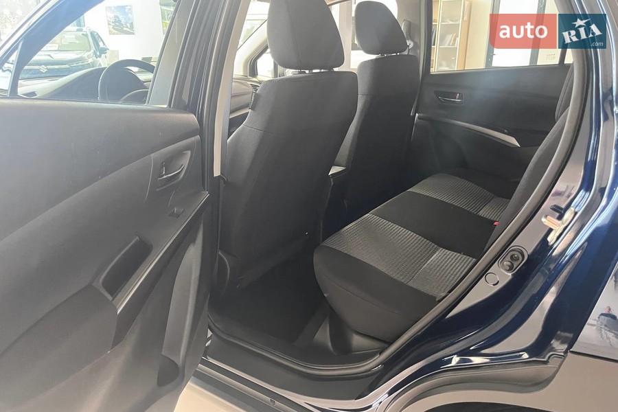 Suzuki S-Cross - фото 17