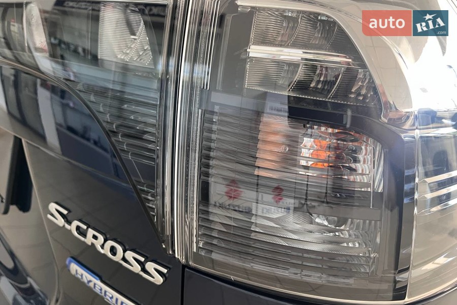 Suzuki S-Cross - фото 27
