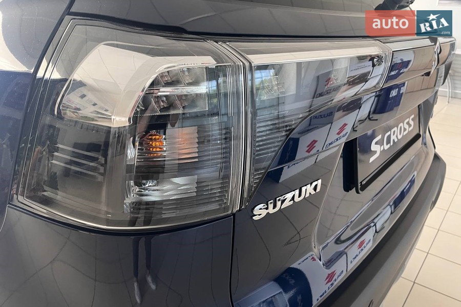 Suzuki S-Cross - фото 10