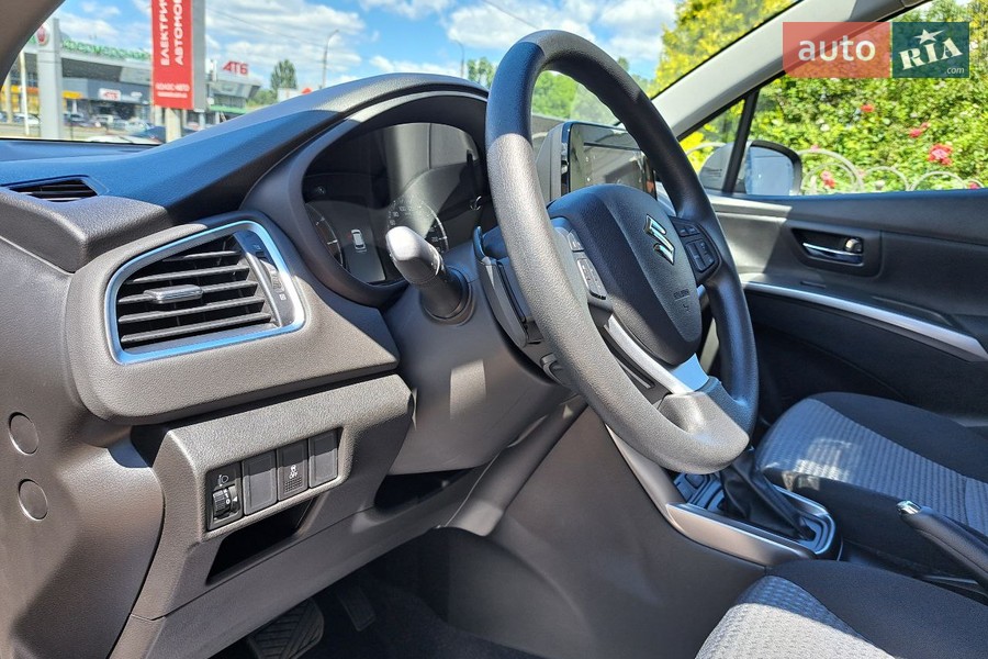 Suzuki S-Cross - фото 20