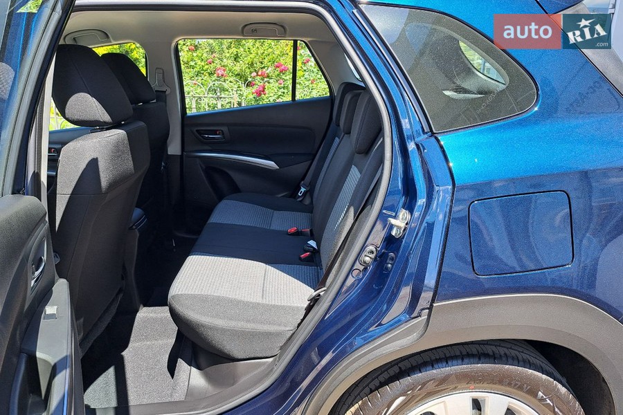 Suzuki S-Cross - фото 8
