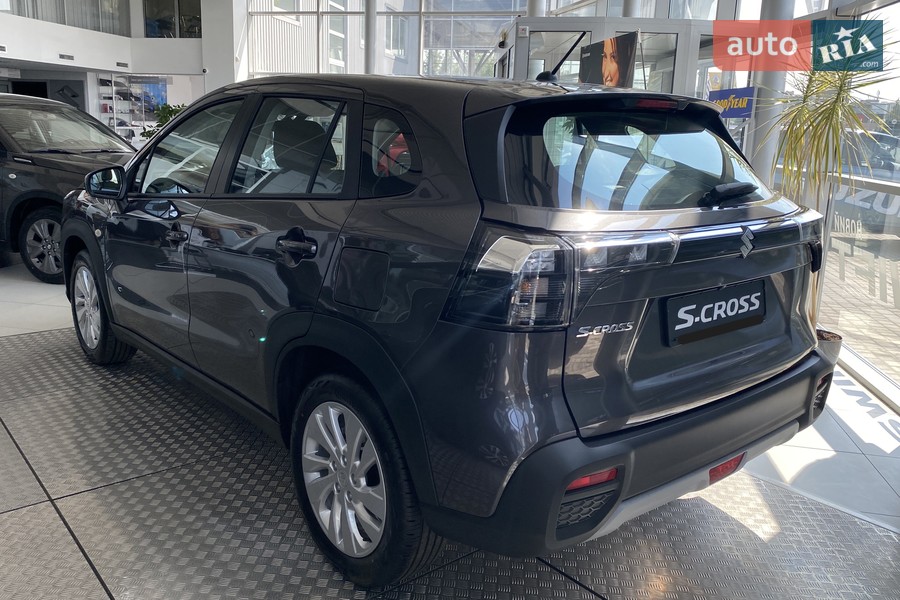 Suzuki S-Cross - фото 7