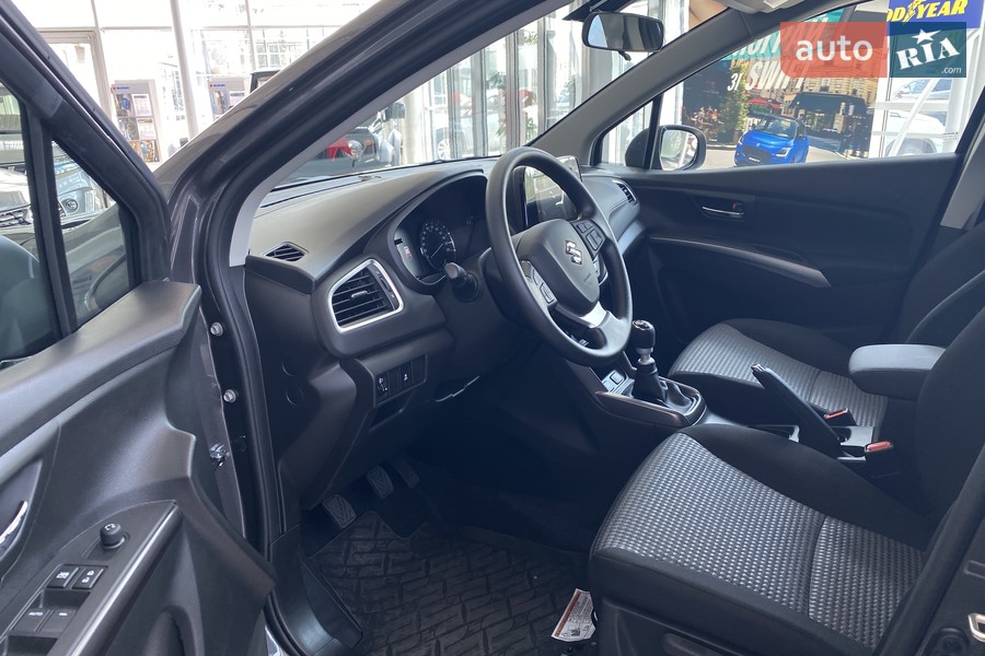 Suzuki S-Cross - фото 20