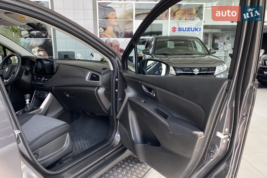 Suzuki S-Cross - фото 12