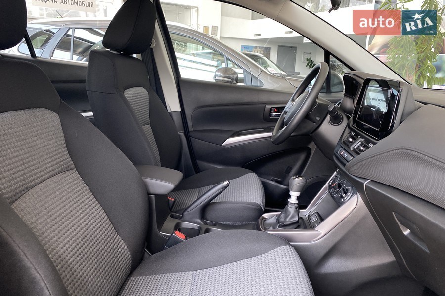 Suzuki S-Cross - фото 13