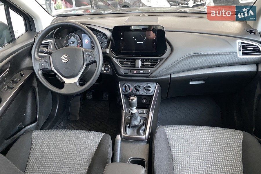 Suzuki S-Cross - фото 17