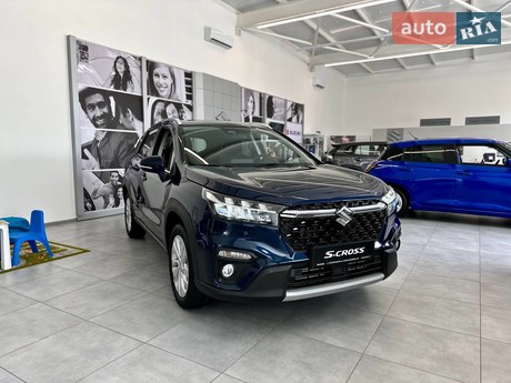 Suzuki S-Cross 2024