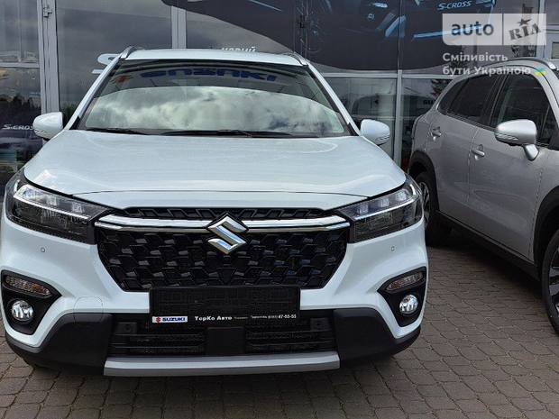 Suzuki S-Cross 2025