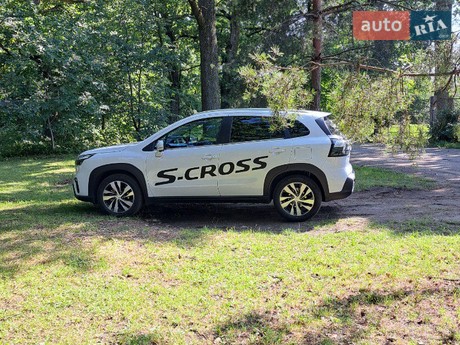 Suzuki S-Cross 2025