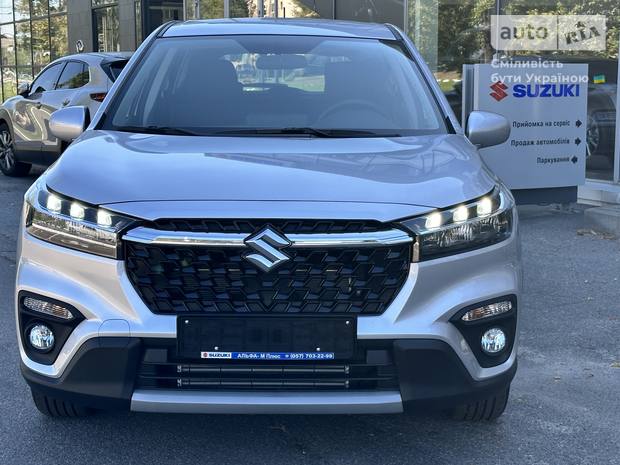 Suzuki S-Cross 2025