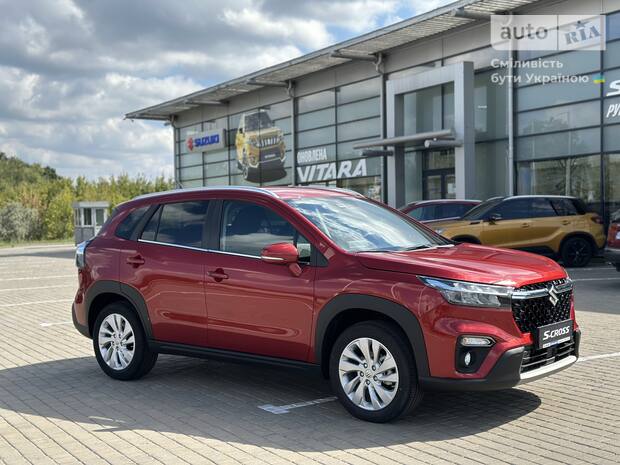 Suzuki S-Cross 2024