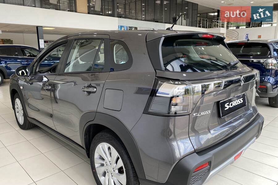 Suzuki S-Cross - фото 8