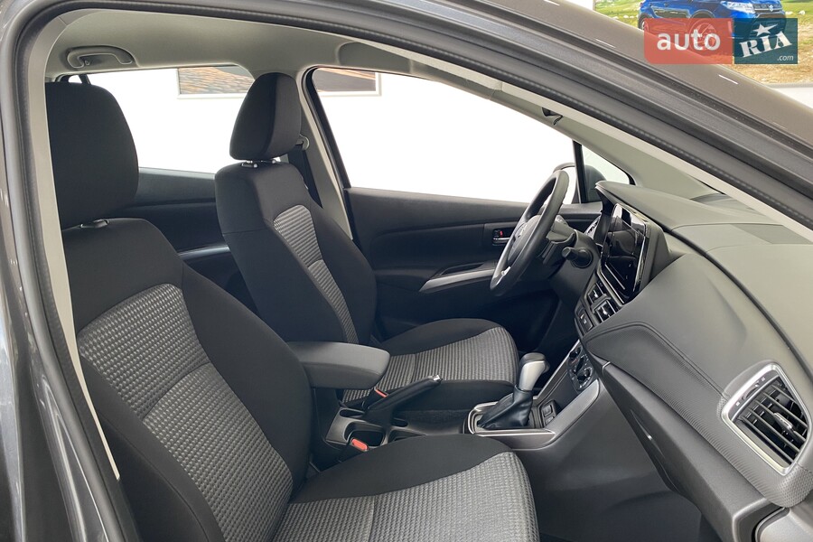 Suzuki S-Cross - фото 14