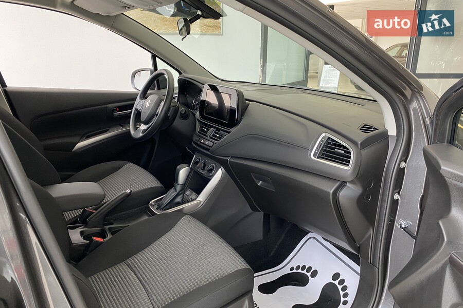 Suzuki S-Cross - фото 13