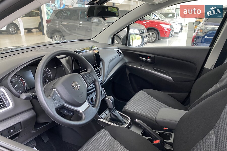 Suzuki S-Cross - фото 10