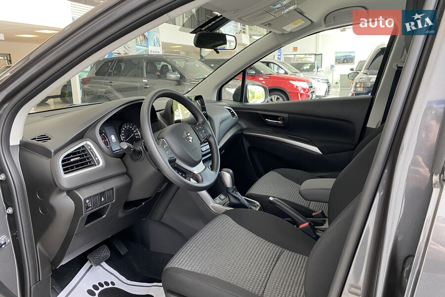 Suzuki S-Cross - фото 17