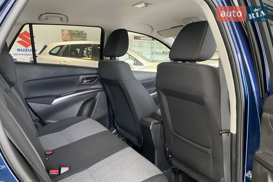 Suzuki S-Cross - фото 21