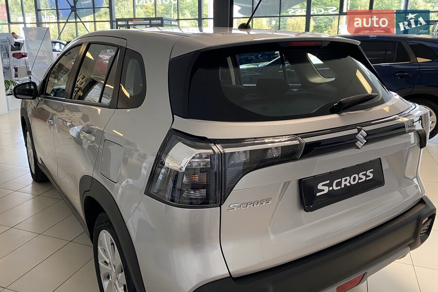 Suzuki S-Cross - фото 8