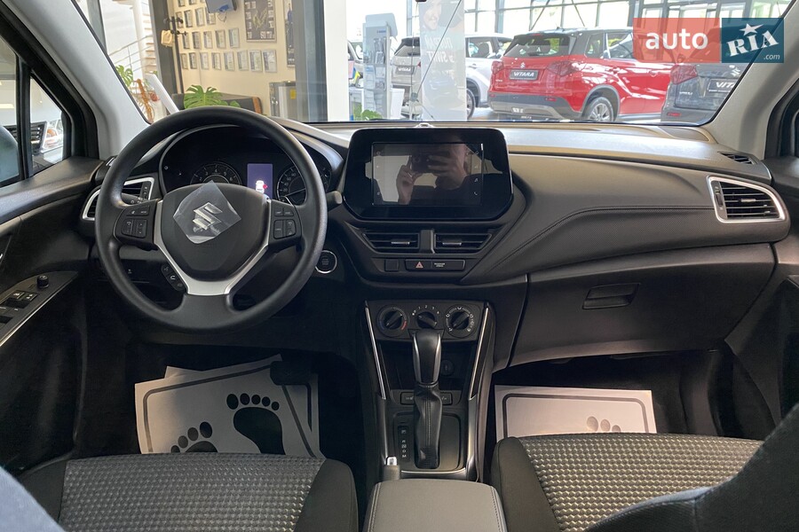 Suzuki S-Cross - фото 18