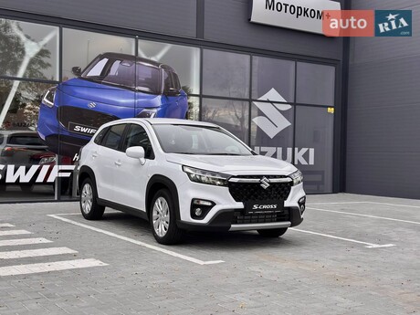 Suzuki S-Cross 2025