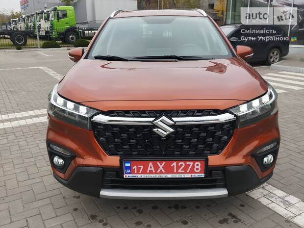 Suzuki S-Cross 2025