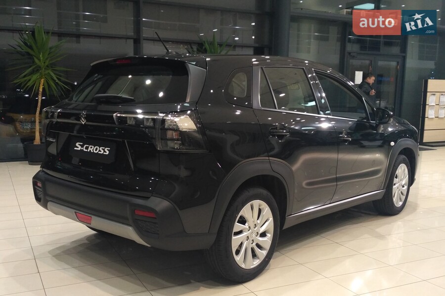 Suzuki S-Cross - фото 8