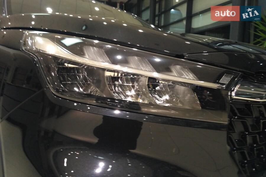 Suzuki S-Cross - фото 11