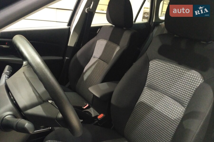 Suzuki S-Cross - фото 19