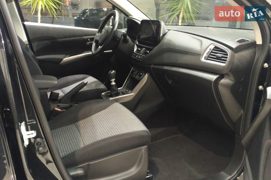 Suzuki S-Cross - фото 20