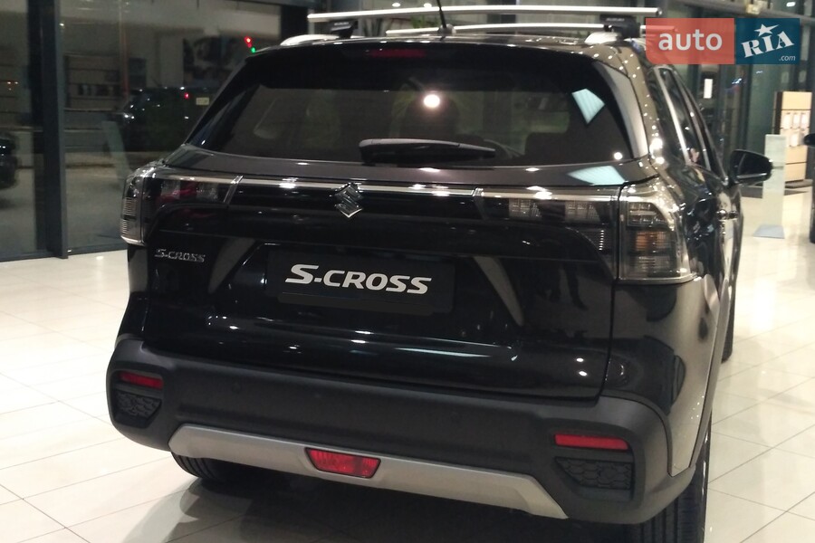Suzuki S-Cross - фото 6