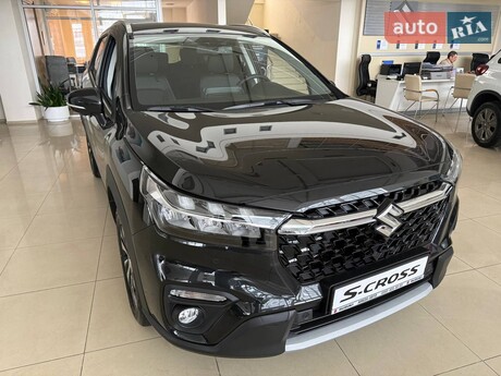 Suzuki S-Cross 2025