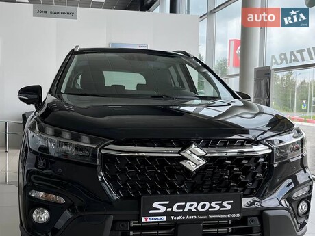 Suzuki S-Cross 2025
