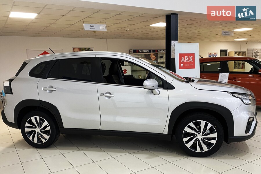 Suzuki S-Cross - фото 5