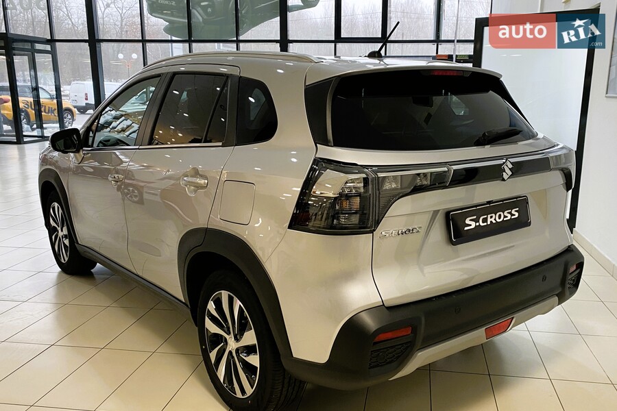 Suzuki S-Cross - фото 7