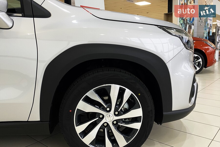 Suzuki S-Cross - фото 10