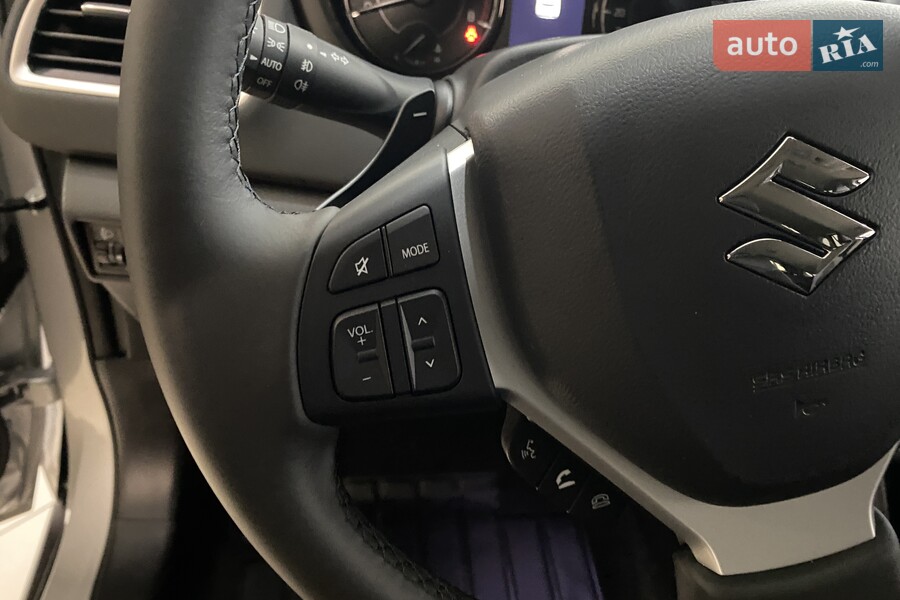 Suzuki S-Cross - фото 12