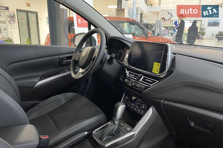 Suzuki S-Cross - фото 17